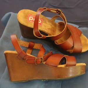 wedge sandals